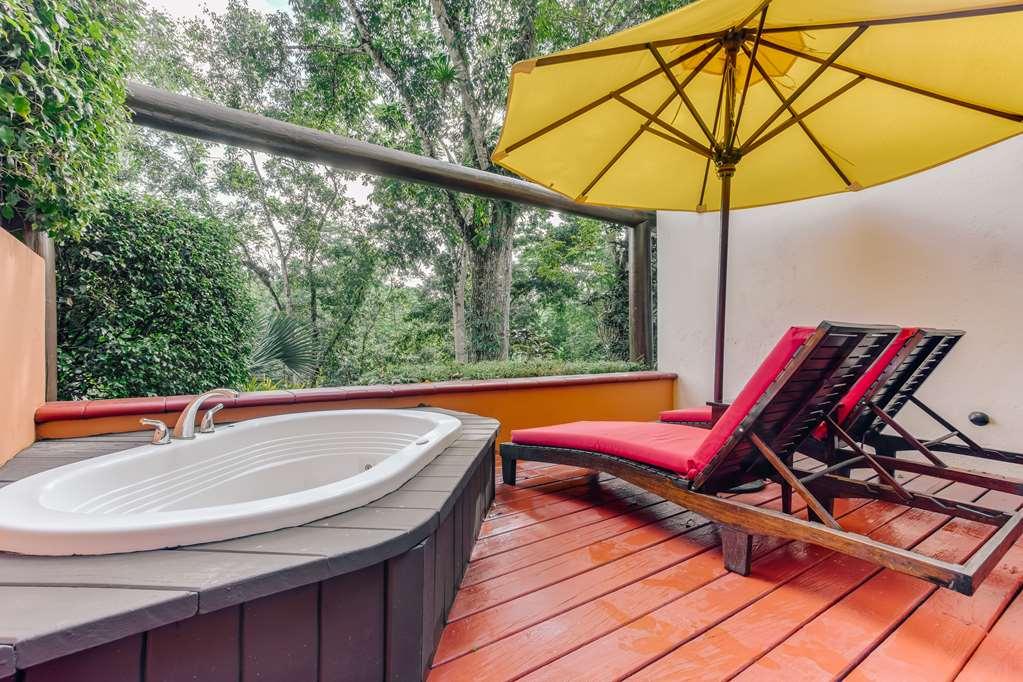 The Lodge At Chaacreek Сан-Игнасио Номер фото